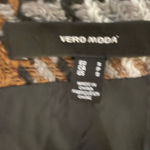 VERO MODA Houndstooth Plaid Wool Skirt Size Small - Picture 3 of 3